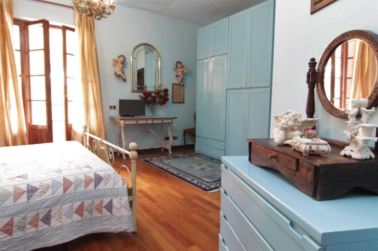 مارينا دي كارّارا L'Arrocco Bed And Breakfast المظهر الخارجي الصورة