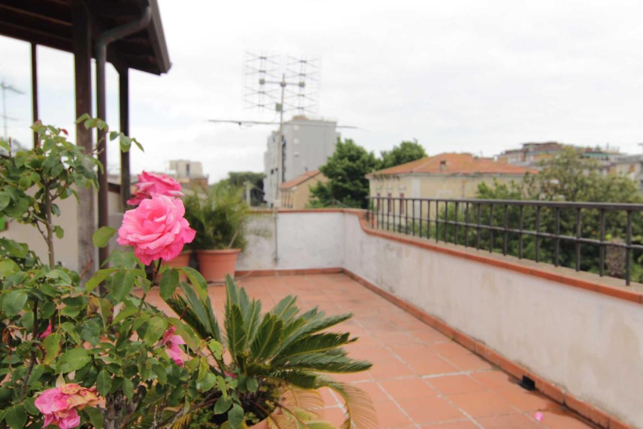 مارينا دي كارّارا L'Arrocco Bed And Breakfast المظهر الخارجي الصورة
