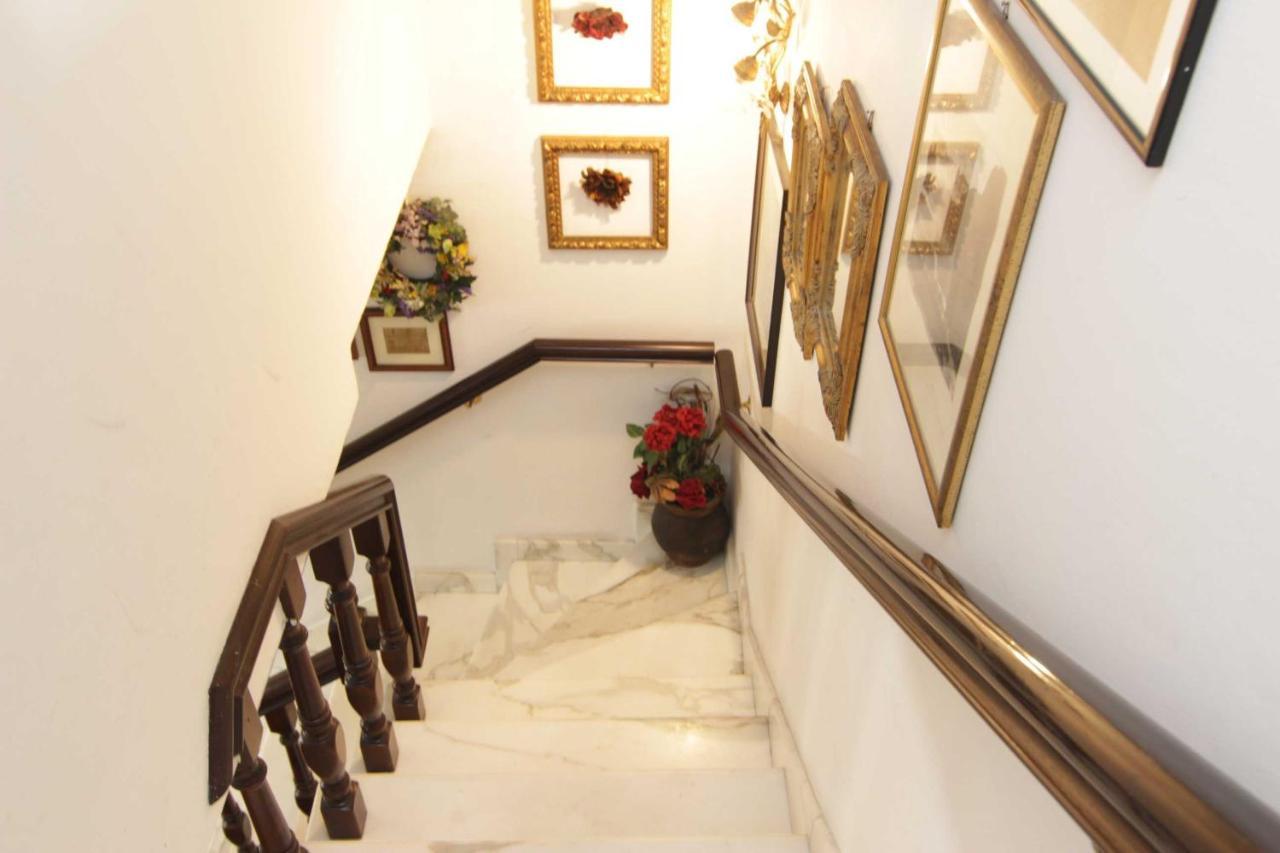 مارينا دي كارّارا L'Arrocco Bed And Breakfast المظهر الخارجي الصورة
