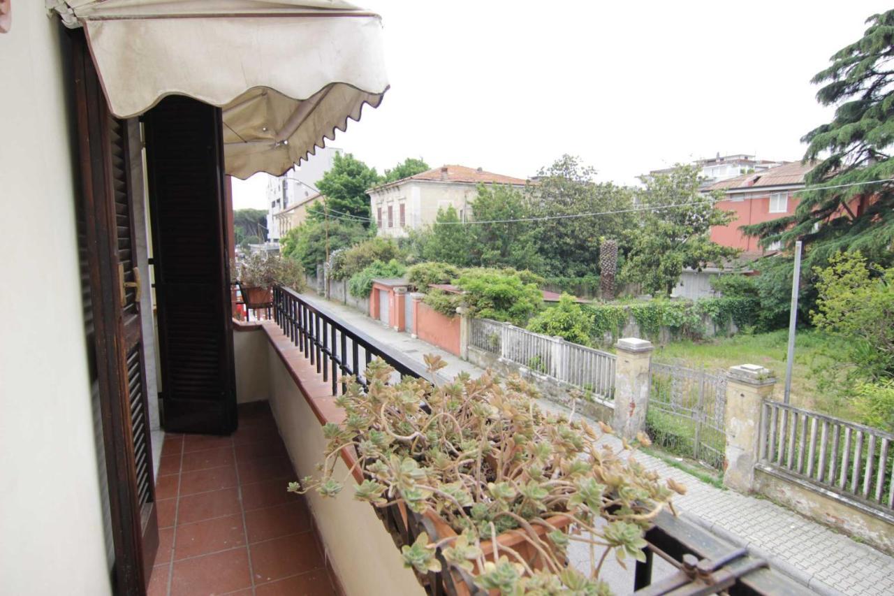مارينا دي كارّارا L'Arrocco Bed And Breakfast المظهر الخارجي الصورة